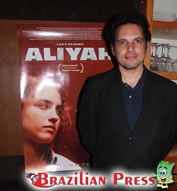 social press 1632 20130620 (4)