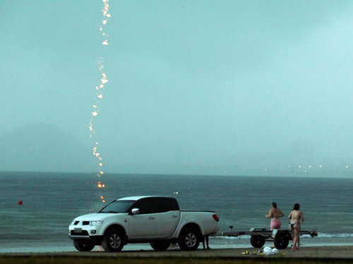 mulher morte raio brasil (2)