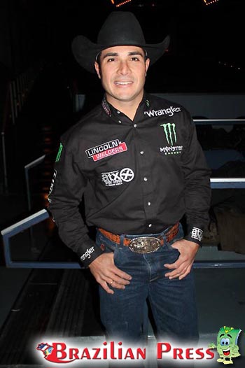 social press ed1702 20141023 (4)