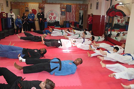 karate graduacao newark 2016 (19)