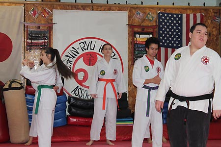 karate graduacao newark 2016 (4)